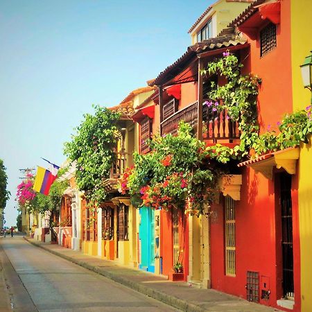 Hotel Aeropuerto Cartagena Екстериор снимка