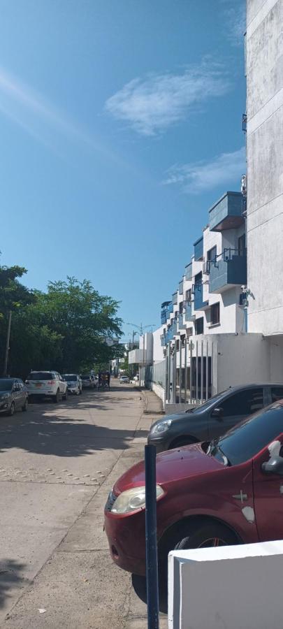 Hotel Aeropuerto Cartagena Екстериор снимка